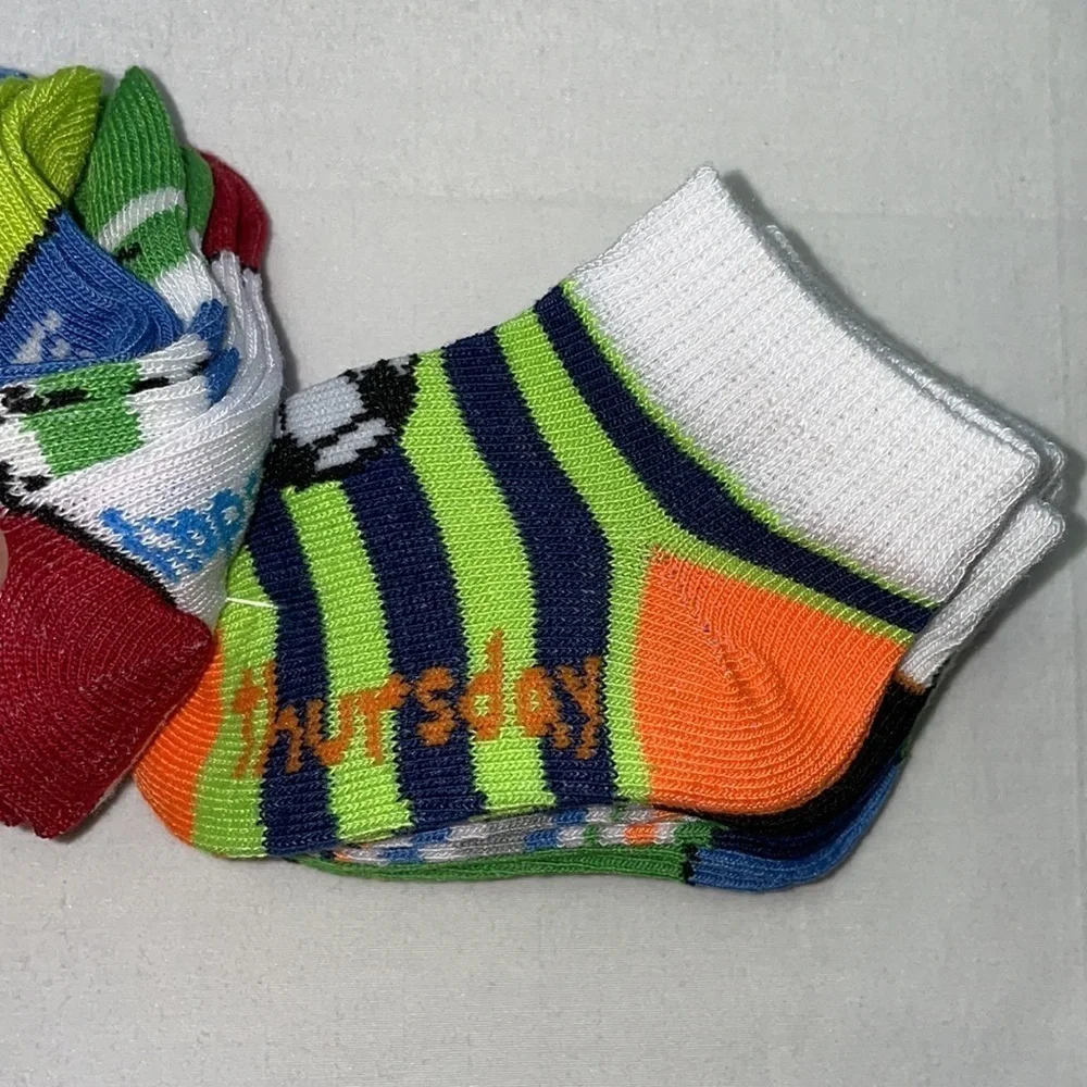 New Kids 7 Days of the Week Socks 6 - 18 Months